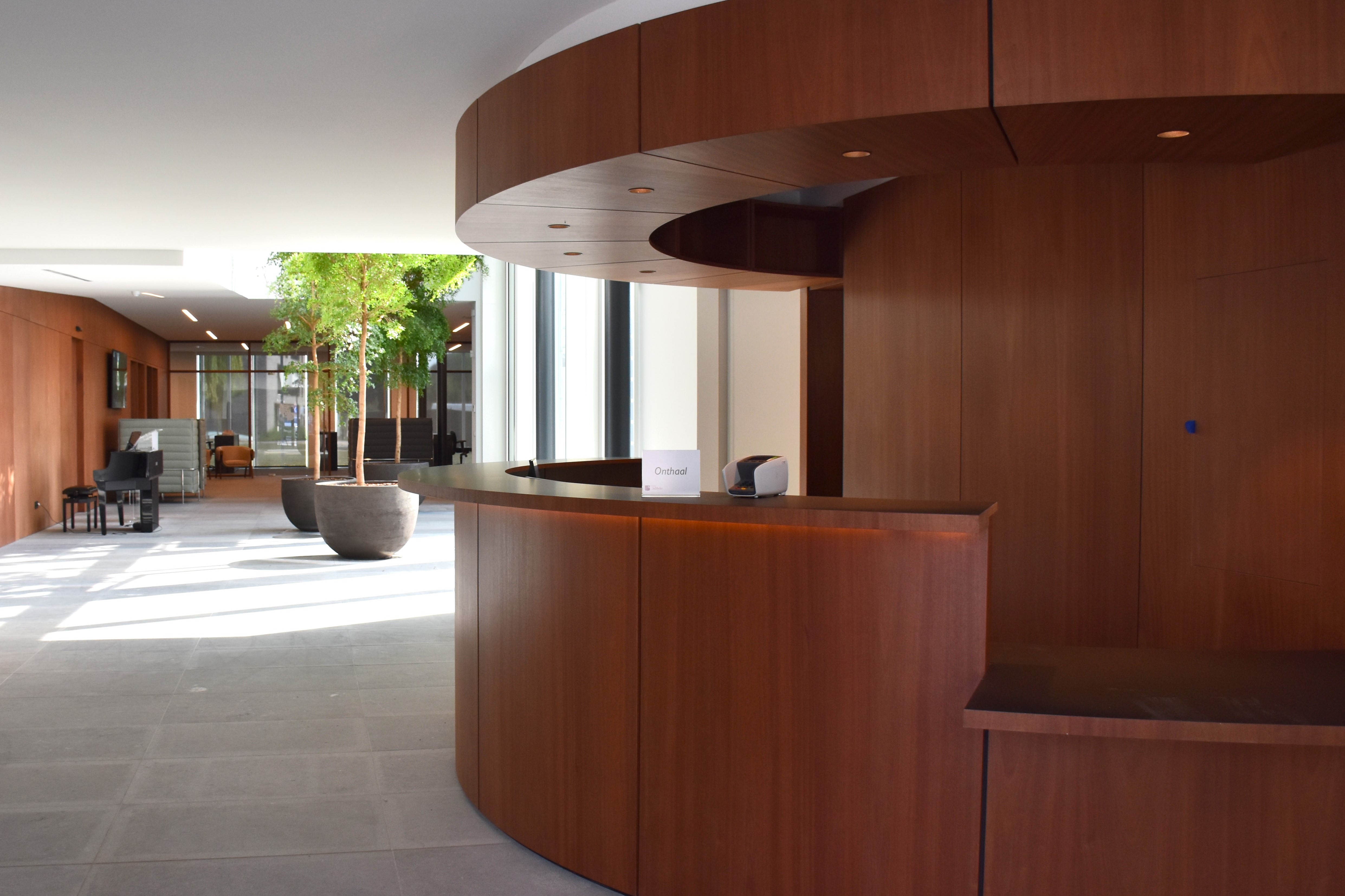 DIENSTREGELING EN COLLECTIEVE SLUITINGSDAGEN 2025